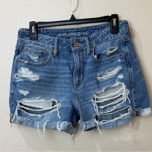 American Eagle Outfitters tomgirl distressed Ripped shorts size 2